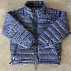 4T Patagonia down sweater. Navy.